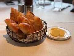 -Wolfgang’s Steakhouse 沃夫冈牛排馆(上海白玉兰广场店)