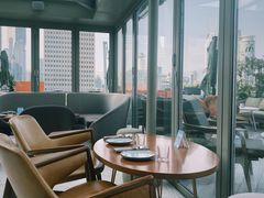 靠窗位-城市露台景观餐厅(淮海路店)