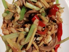 -江渔儿酸菜鱼·拔草餐厅(虎门君乐汇店)