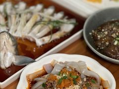 -莲餐厅·湖北菜·潜江小龙虾店(愚园路店)