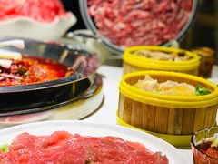 -茅草房·河畔园林火锅