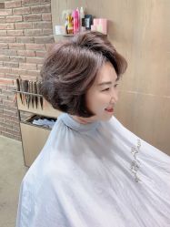 -韩国李知恩形象设计