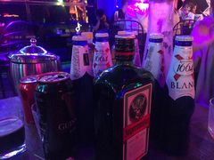 -UP嘻哈酒吧(粉巢店)