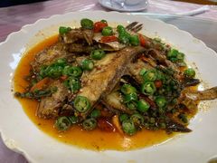 干烧耗儿鱼-洪霞餐馆