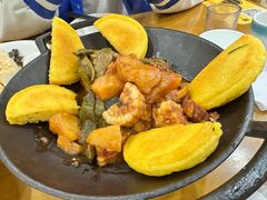 -鹤乡东北菜(崮山路店)