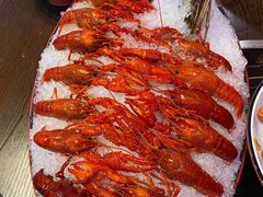 -虾弄弄海派小龙虾·牛羊蝎子火锅