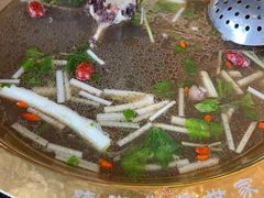 -周老三跷脚牛肉·全牛火锅(非遗传承店)