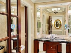 -广州富力丽思卡尔顿酒店