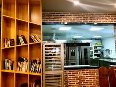 -焙丽拾光(麦凯乐直营店)
