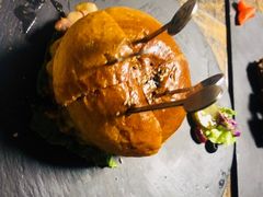 -HIGH FIVE哈福手工汉堡(桂林路店)