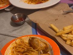 -必胜客(尹山湖歌林公园店)