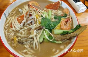 Premium Seafood Noodles