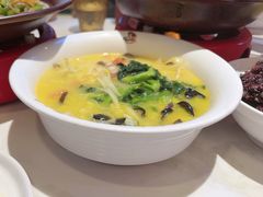-渝是乎酸菜鱼·川渝小炒(新世界百货望京店)