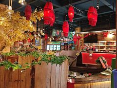 -老滇山寨•云南特色菜•地方菜•民族风情歌舞表演(金碧店)