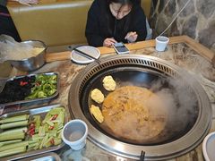 -锅老头海鲜铁锅炖