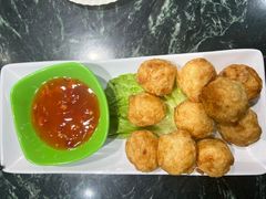 -小海豚•老字号海鲜餐厅(天涯店)