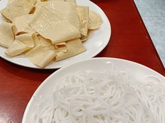 -菌之家·专业纯野生菌火锅·特色炒菌