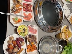 -黑金·寻焰自助百汇·烤肉·火锅(中街店)