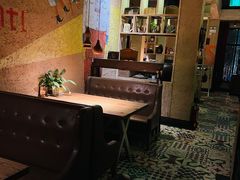 卡座-70后饭吧(府河街店)
