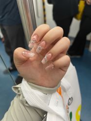 -尤米一站式美甲美睫