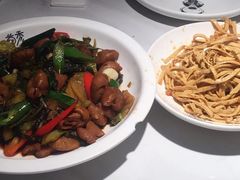 -江渔儿酸菜鱼(万科东荟城店)