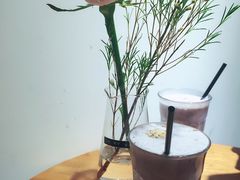 蓝莓香蕉坚果奶昔-研途咖啡馆(健康路店)