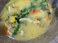 -姚记抚仙湖石锅鱼庄