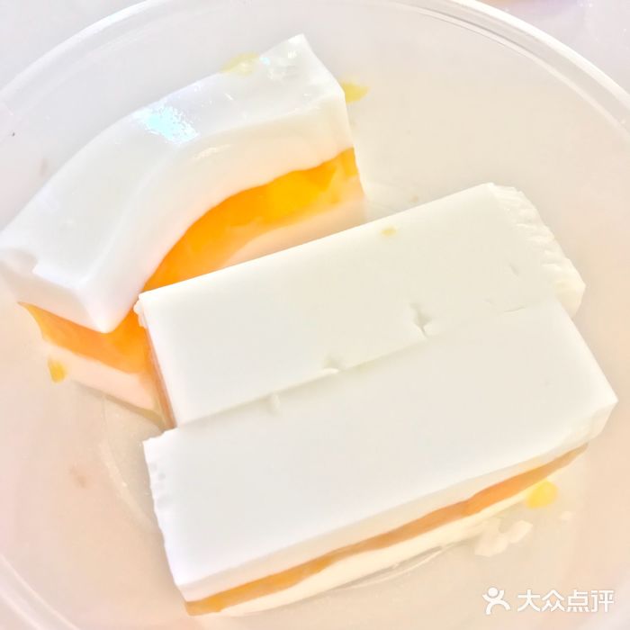 点都德(春熙路群光广场店)香芒夹心椰汁糕图片