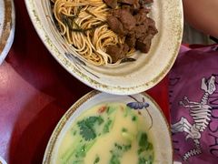 -金杨拉面王小吃面馆·牛三宝面·红烧牛肉粉