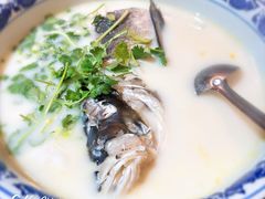 -南京金牛湖巨碗鱼头
