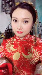 -现代经典婚纱摄影