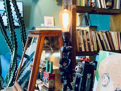 -出走咖啡·面包(宋庄店)