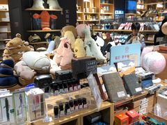 -九木杂物社(恒隆广场店)