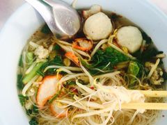 -J Daeng Seafood
