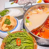 古香古色的火锅店就在奉天巷