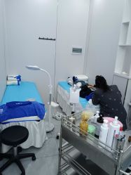 -痘院士专业祛痘皮肤管理