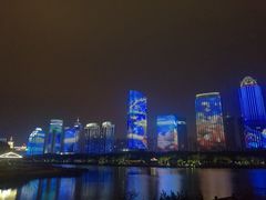 -万绿园