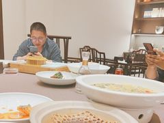 -梅花香里大酒店(郁金香路店)