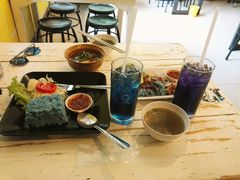 -蝶豆花蓝面条