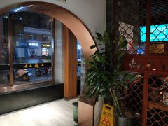 -亮亮面馆(经六路店)