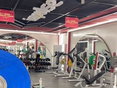 -英派斯健身旗舰店(海信国际中心馆)
