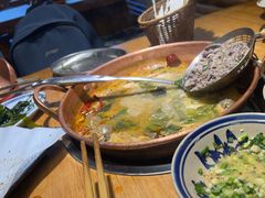 -洱火云南酸菜牛肉火锅(石景山当代商城店)