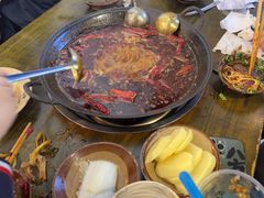 -黄潇洒老火锅(九眼桥宏济巷店)
