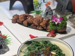 -刘姐啤酒鱼民族演艺餐厅(西街总店)