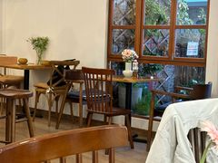 -有猫主题·治愈系猫咖(曾厝垵店)