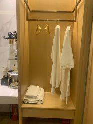 -香港倾城国际·美容美体中心