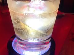 -饮湖威士忌鸡尾酒吧