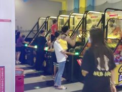 -反斗乐园π·电玩·高空拓展·蹦床(龙华天虹店)