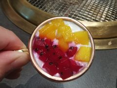 -铭牛烧肉·和牛海鲜自助(高新月牙湖店)