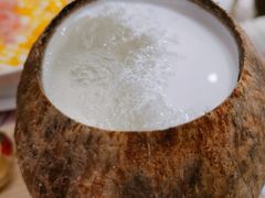 雪燕椰皇冻-甜心妈妈·榴莲星级糖水(北京路总店)
